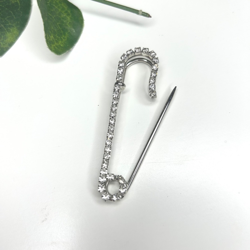 Sparkling Rhinestone‎ Safety Pin Brooch Statement Pin Accessory - Picture 5 of 5